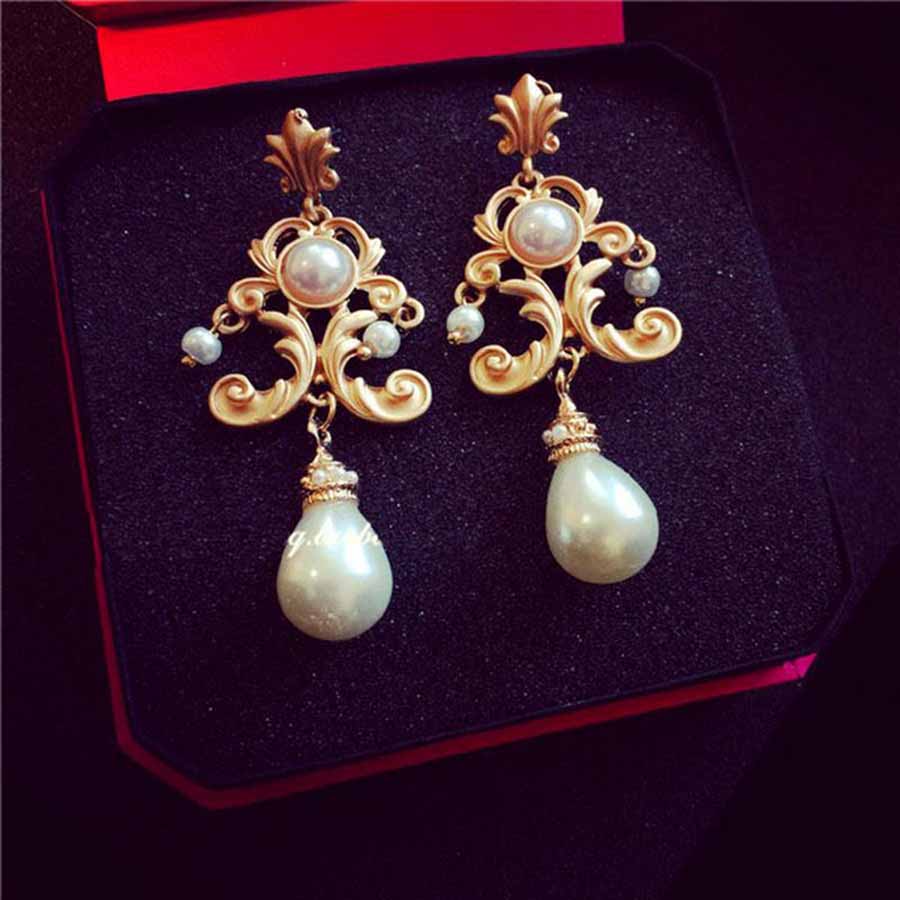 Anting Pengantin Barok Mewah R - Vintage Collectible Figures ulasan dan harga