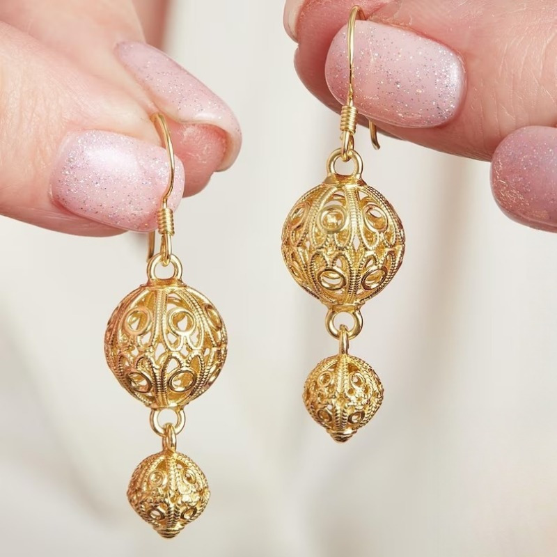 Anting Gantung Bola Ukiran Ber - Vintage Collectible Figures ulasan dan harga